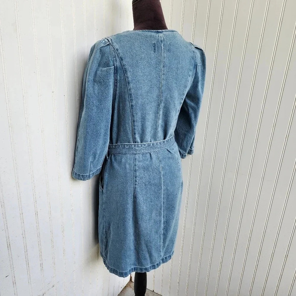 NWT $36 Universal Thread Womans Puff 3/4 Sleeve Denim Wrap Dress Light Wash MD - Picture 14 of 16